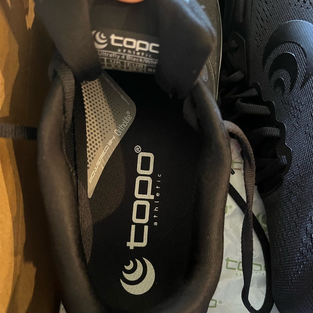 Women’s Topo Ultrafly 4 Size 7.5